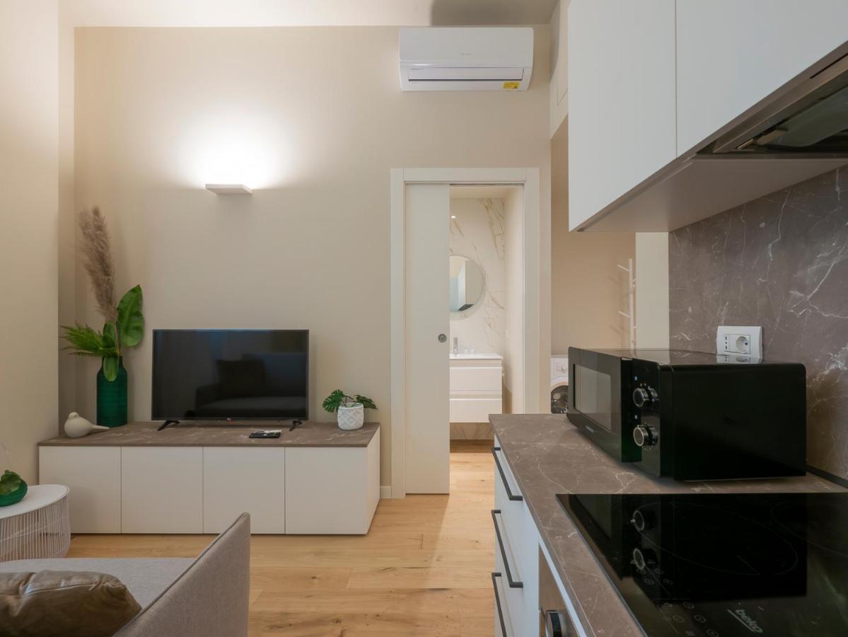 I Host Apartment - Ranzoni 1 Milano Eksteriør bilde